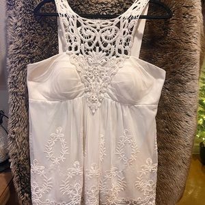 Boston Proper
Crochet Lace Cream Top